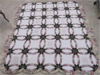 SCALLOPED QUILT