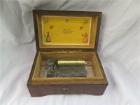 SWISS WOODEN CYLINDER THREE SONG MUSIC BOX