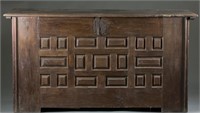 Monumental oak chest, 18th century.