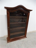 Pretty Arched Top Wood Display Case