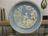 Vintage Incolay collector Plate