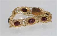 Vintage 14ct yellow gold and garnet set bracelet
