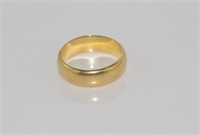 Heavy yellow gold wedder marked 18c A&C Ld