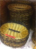 Dz. Plastic Serving Baskets