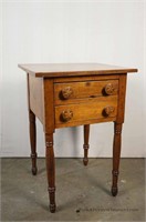 Antique Early American End table with 2 drawers