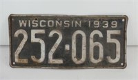 1939 Wisconsin License Plate - Great Color