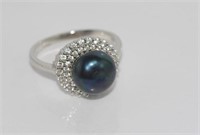 Silver ring with Tahitian style pearl