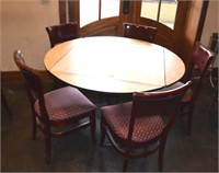 Round Table and 5 Chairs