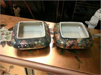 Pair of ceramic handpainted boxes