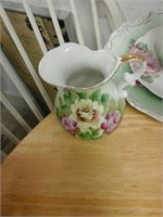 Set of 5 floral ceramic pitchers and plates