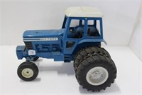 FORD 9700 TRACTOR ERTL 1/16