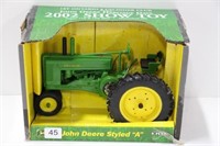 JD STYLED "A" TRACTOR. JD HERITAGE DAYS 2002