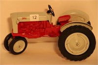 FORD 900 TRACTOR 1990 PARTS MART SCALE MODELS