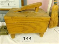 Vintage Oak shoeshine kit w/contents