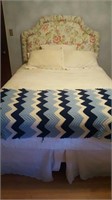 Flower headboard and bed set