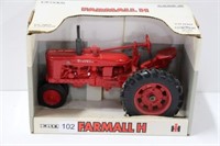 FARMALL "H" TRACTOR.1988 CASE CORP. ERTL 1/16