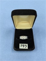 Men's diamond ring 14Kt gold with three diamonds w