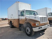 2001 INTERNATIONAL 4700 4X2 TRUCK