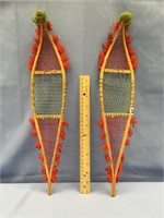 Pair of snow shoes, 18"     (a 7)