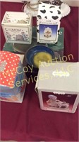 Misc lot to include candle holders, nested tins,