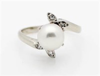 14kt Gold Pearl & Diamond Ring