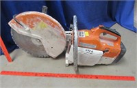 nice stihl ts400 concrete saw - works good