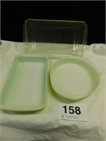 Pyrex chartreuse 8" round and 7 x 11 bakers -