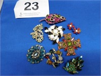 Seven pins - 1 pr. Earrings, non marked