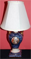 A VINTAGE HAND PAINTED CHINA URN FORM LAMP