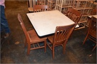 Table with 4 Chairs