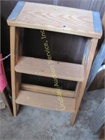 2 wood 2' step ladders (folding)