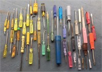 Large lot of screwdrivers