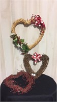 Lot of three heart shaped wreaths