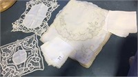 Lot of vintage napkins and table linens