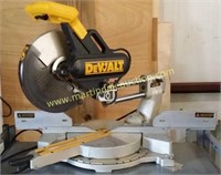 DeWalt DW708 12" Compund Miter Saw