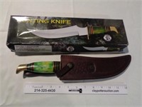 Hunting Knife in Leather Sheath - Green
