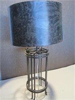 ROUND METAL ART DECO LAMP AND SHADE