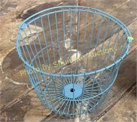 Aqua Egg Basket