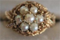 10K YELLOW GOLD LADIES RING WITH 7 SMALL PEARLS,