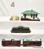 ASSORTED LIONEL ENGINE, CARS, AND ACCESSORIES