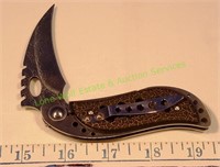 Claw Blade Pocket Knife