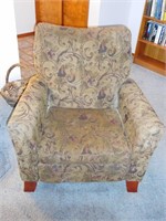 RECLINER CHAIR