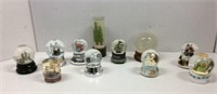 11 Snow Globes - 8 Are Musical