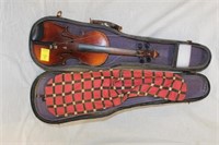 Student Violin w/ bow in case