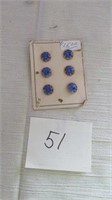 CARD OF VINTAGE BUTTONS