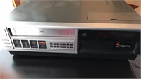 Quasar VHS Player Receiver Model VH5135WQ