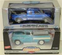 2x- Chevy Pickup Trucks, 1/18, NIB