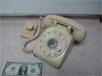Vintage Tan Rotary Telephone Phone - Untested