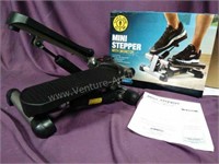 Gold's Gym Mini Stepper w/Electronic Monitor