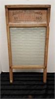 B7- VINTAGE WASHBOARD